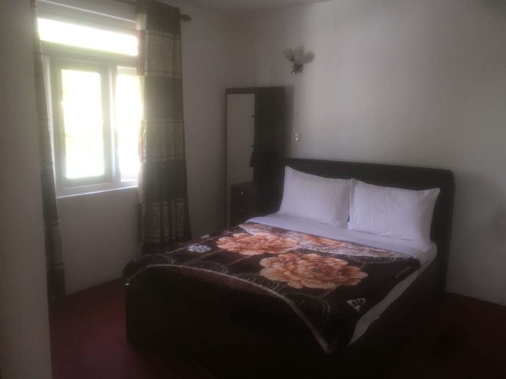 undefined Yoho Green Lake View 5