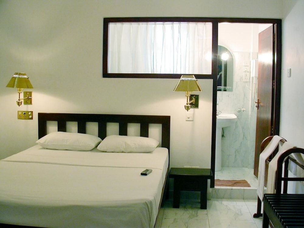 undefined Grand Kandy Villa Hotel 4