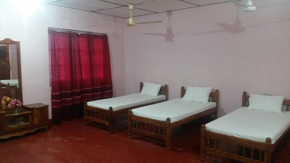 Sea View Beach Hotel Economy Shared Dormitory, Mixed Dorm 2