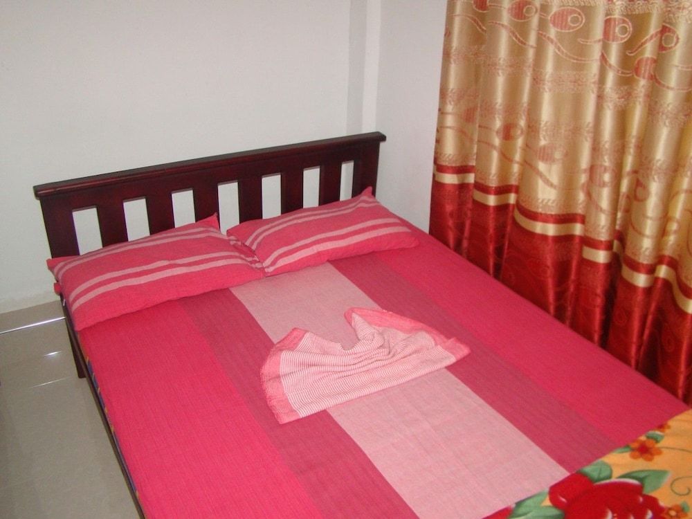 Ella Sashen Hotel Double Room 6