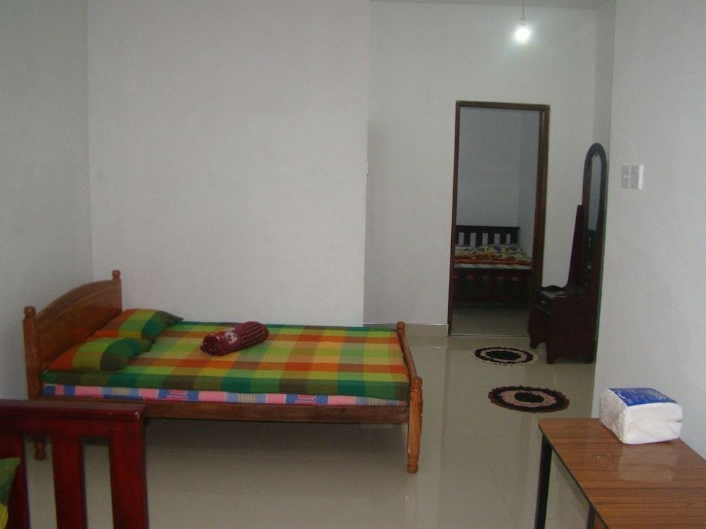 Ella Sashen Hotel Double Room 11