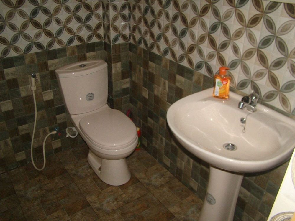 Ella Sashen Hotel Double Room 7