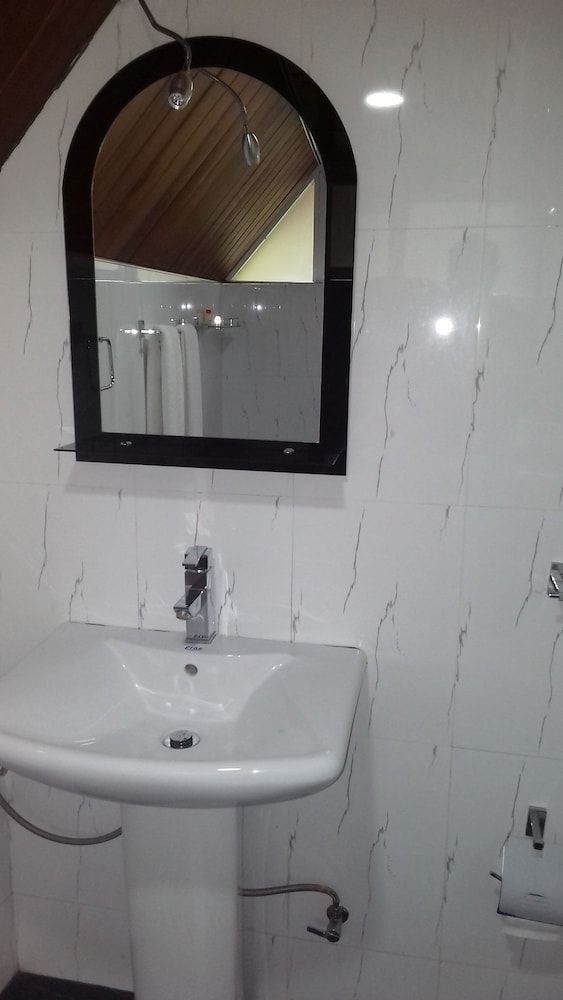 undefined Pello Lake Resot 7