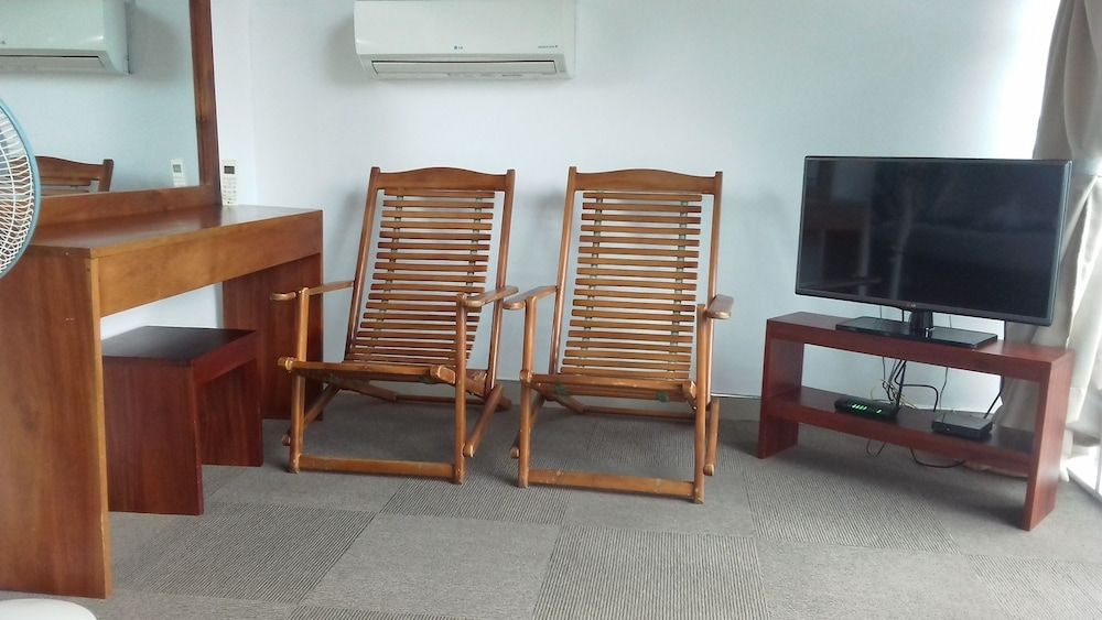 undefined Pello Lake Resot 4