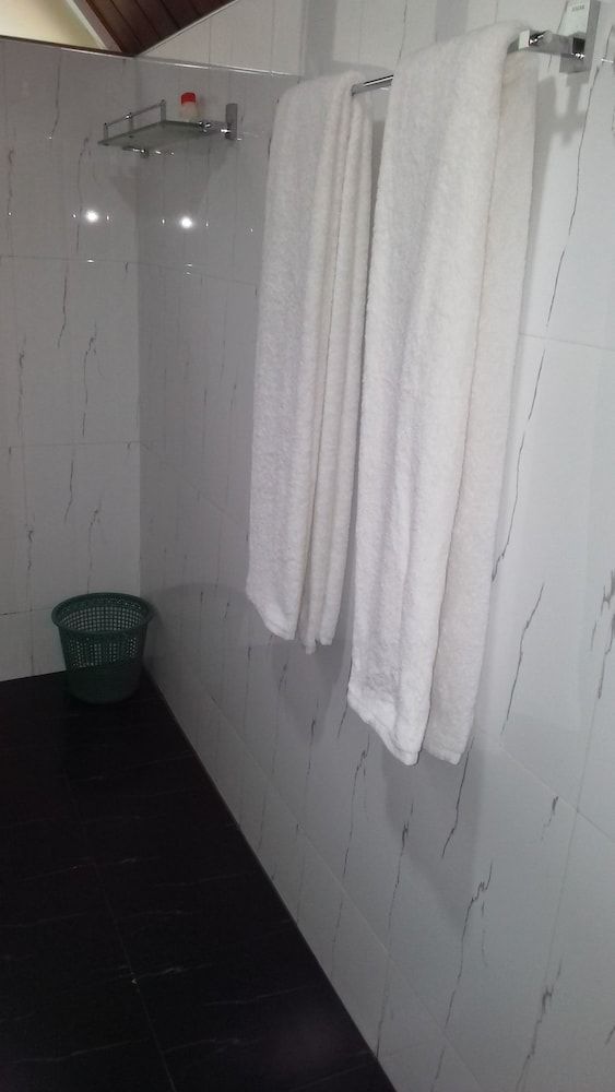 undefined Pello Lake Resot 6