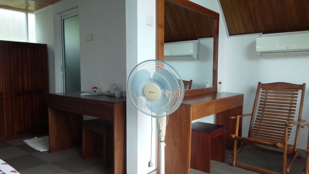 undefined Pello Lake Resot 2