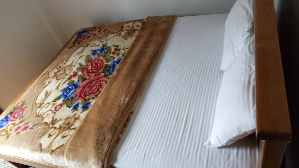 undefined Everglow Apartment 3