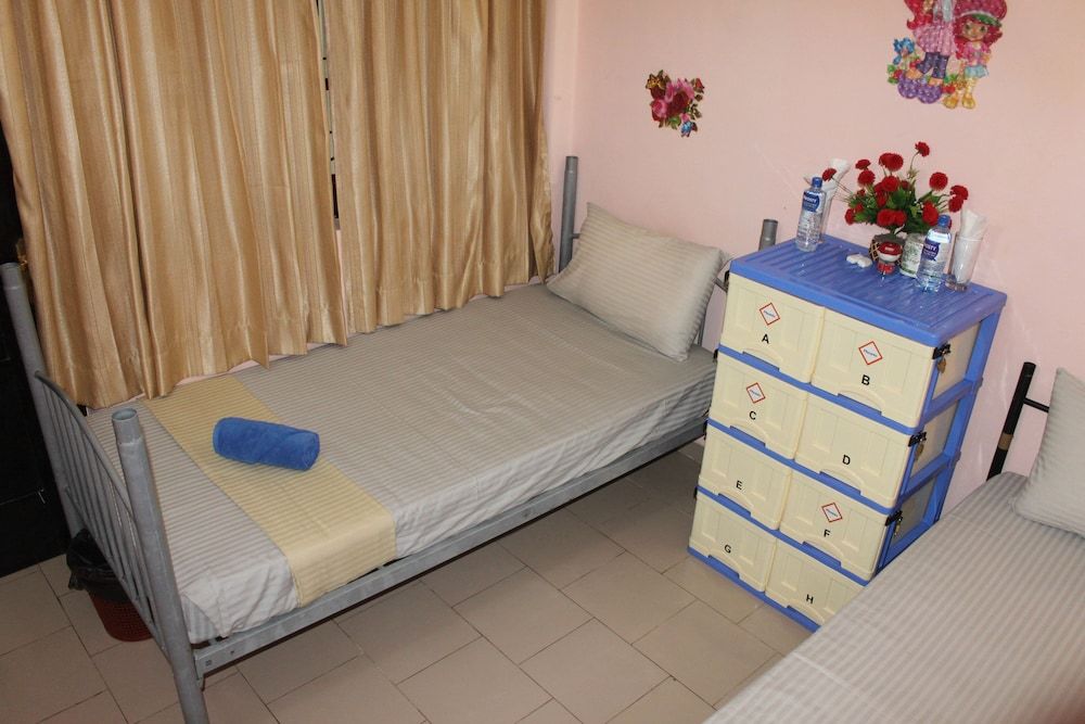 Economy Shared Dormitory, Mixed Dorm