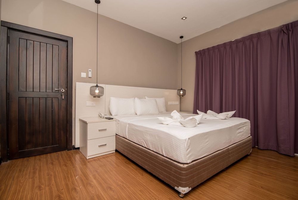 W Residence Kandy Deluxe Double Room, Balcony, Mountain View 12