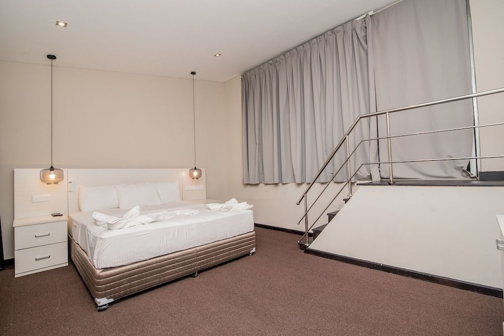 W Residence Kandy Deluxe Double Room, Balcony, Mountain View 13