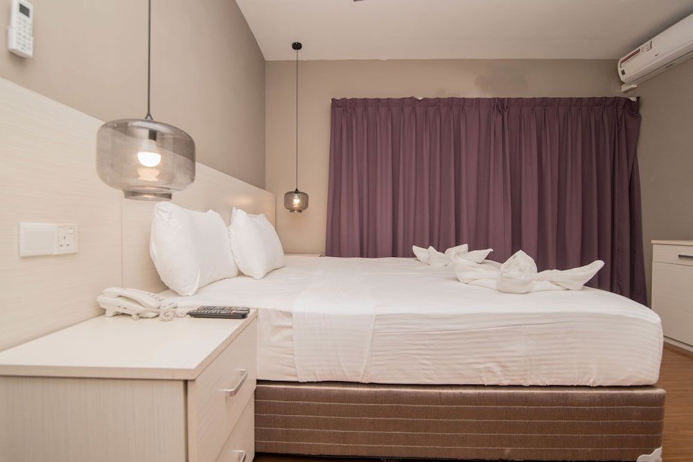 W Residence Kandy Deluxe Double Room, Garden View 2