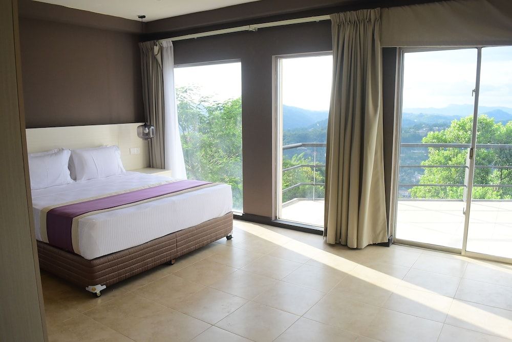 W Residence Kandy Deluxe Double Room, Balcony, Mountain View 6