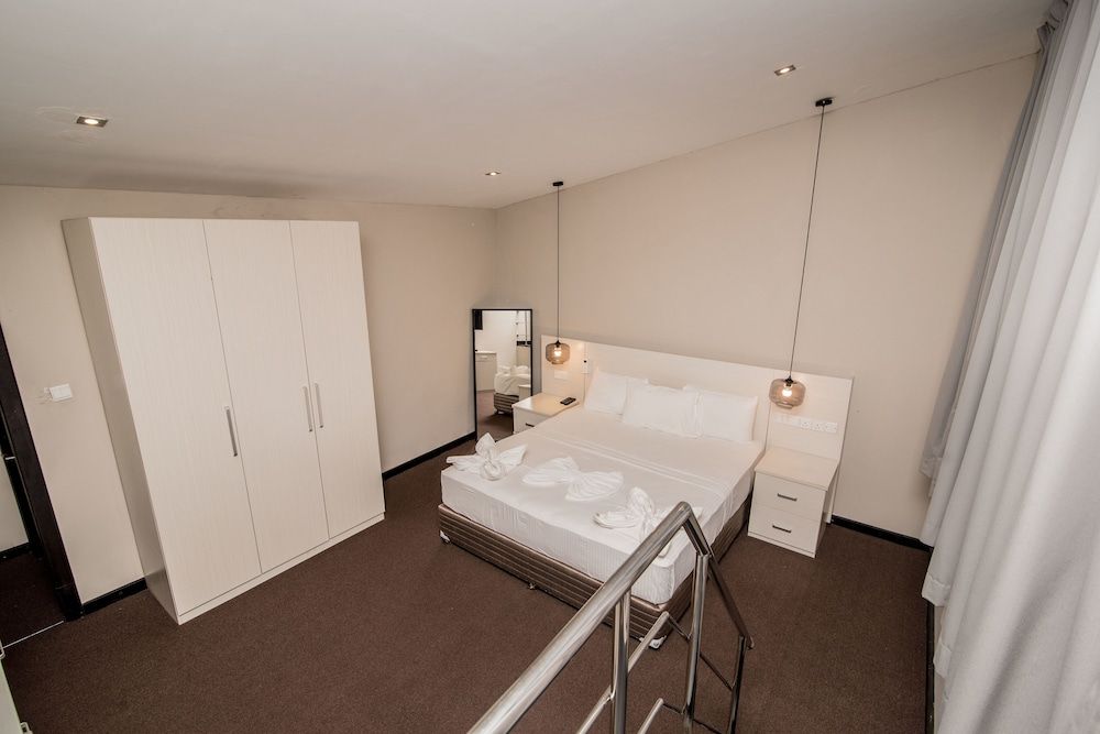 W Residence Kandy Deluxe Double Room, Balcony, Mountain View 9