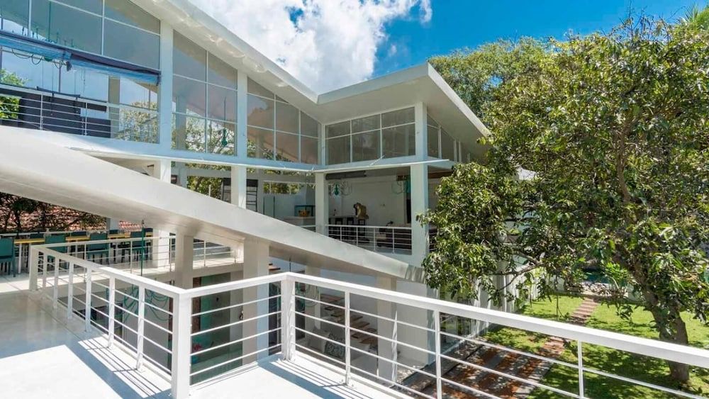 undefined 18 Faces 4