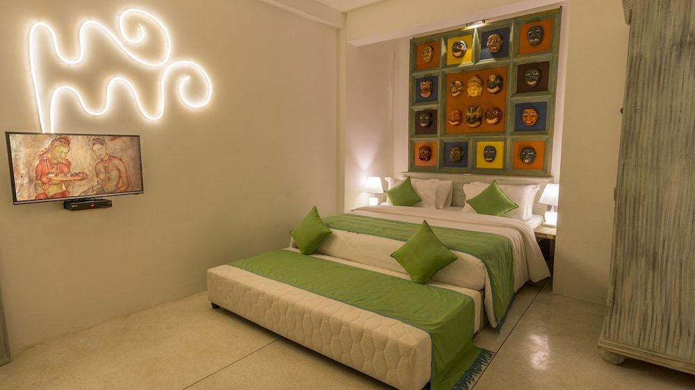 18 Faces Deluxe Triple Room - Free TukTuk Drop to Galle Fort 3