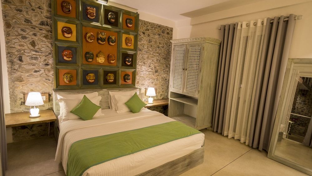 18 Faces Deluxe Double (Dream Face) - Free TukTuk Drop to Galle Fort 4