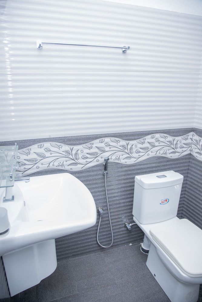 Aainn Guest Standard Double Room, Garden View 12