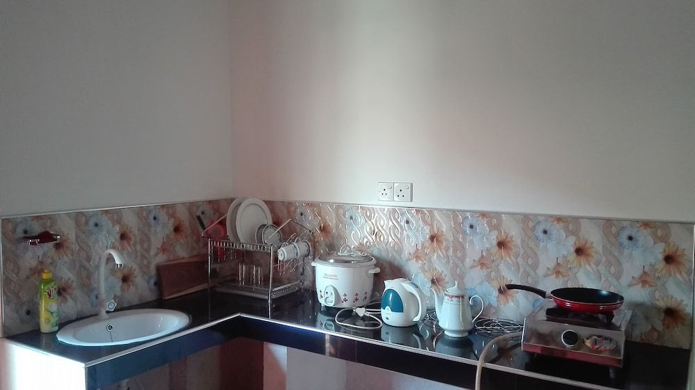 Ranmitha Villa Deluxe Triple Room, 1 Bedroom, Kitchen, Garden View 3