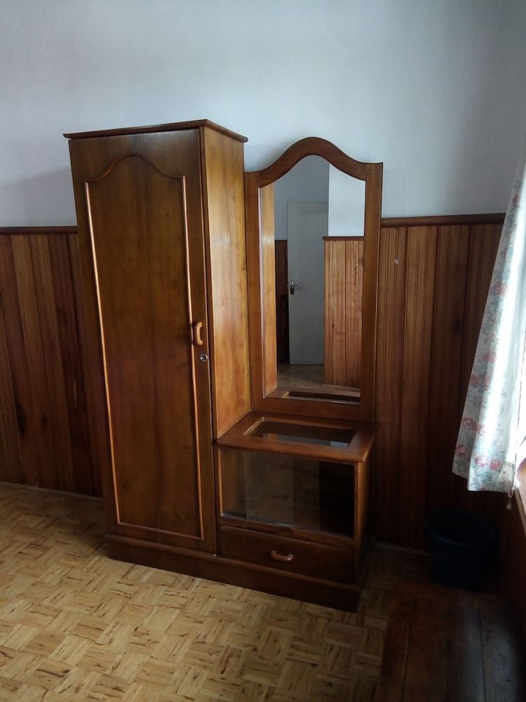 undefined Royal Garden Hotel 8