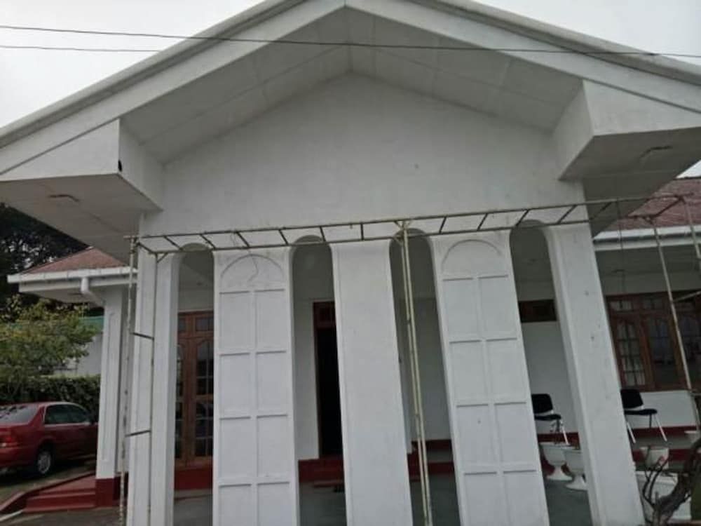 undefined Royal Garden Hotel