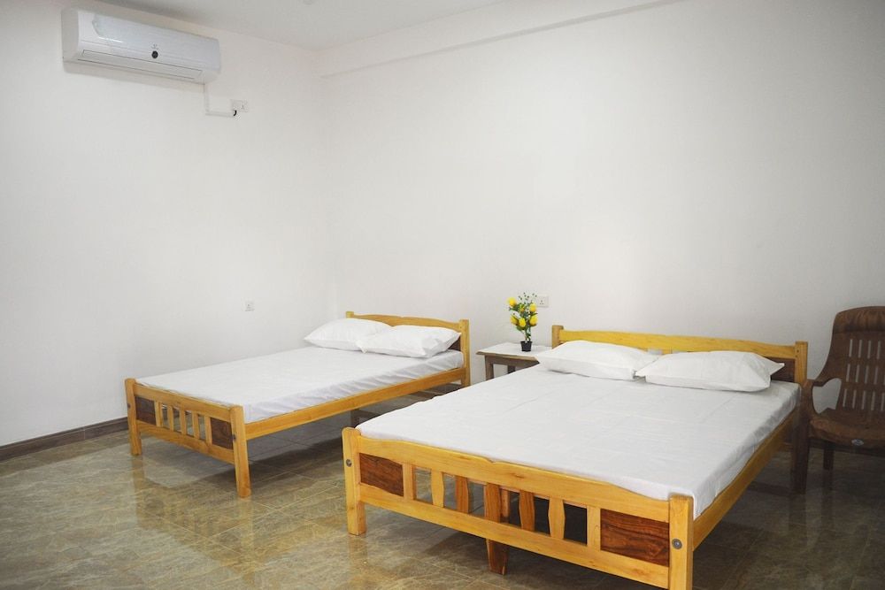 Nilaveli Star View Hotel Family Room, Balcony 4