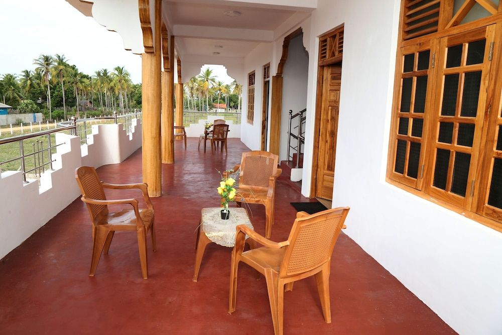 Nilaveli Star View Hotel Family Room, Balcony 5