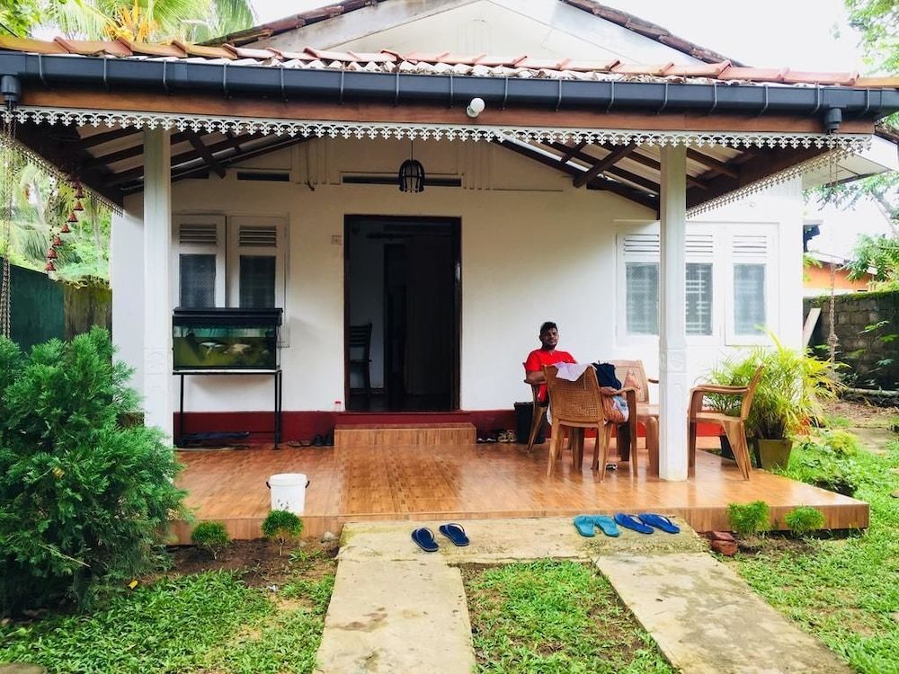 undefined Villahredpalm 3