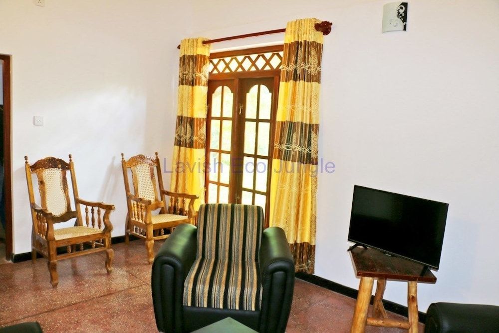 Lavish Eco Jungle Standard Cottage 8