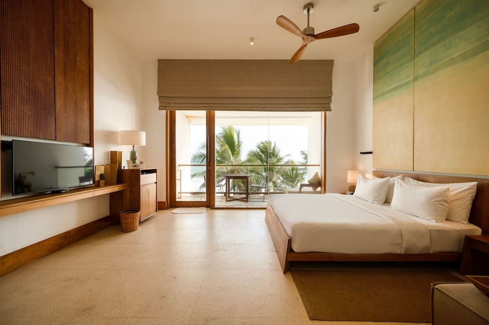 Riff Hikkaduwa Deluxe Double Room, 1 King Bed, Balcony, Ocean View