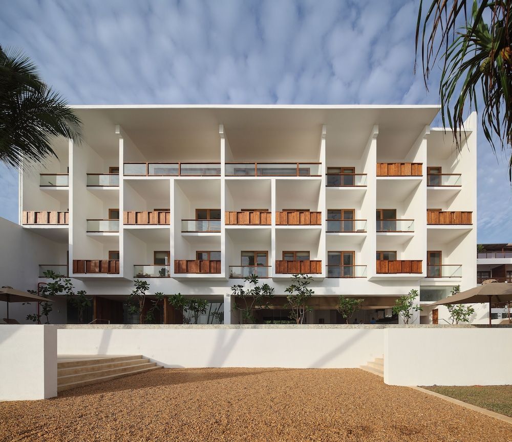 undefined Riff Hikkaduwa 3