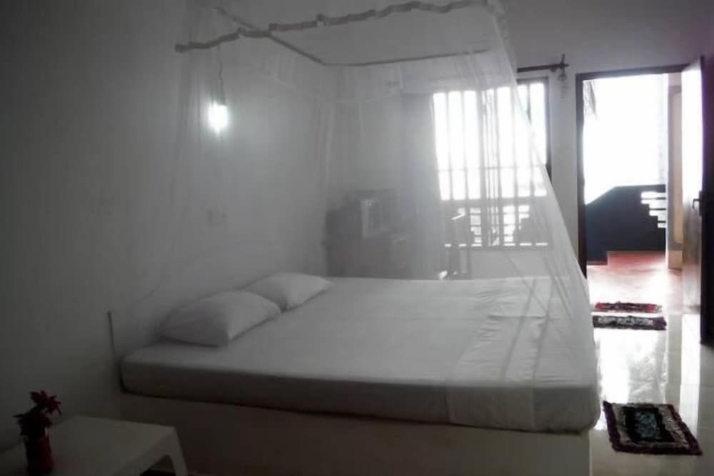 undefined Githmini Beach Guest House & Toures