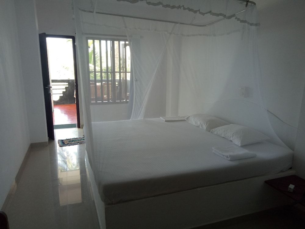 undefined Githmini Beach Guest House & Toures 6