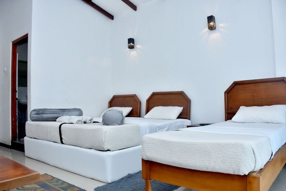 Hotel Hill View Deluxe Triple Room, 1 Bedroom, Hill View 5