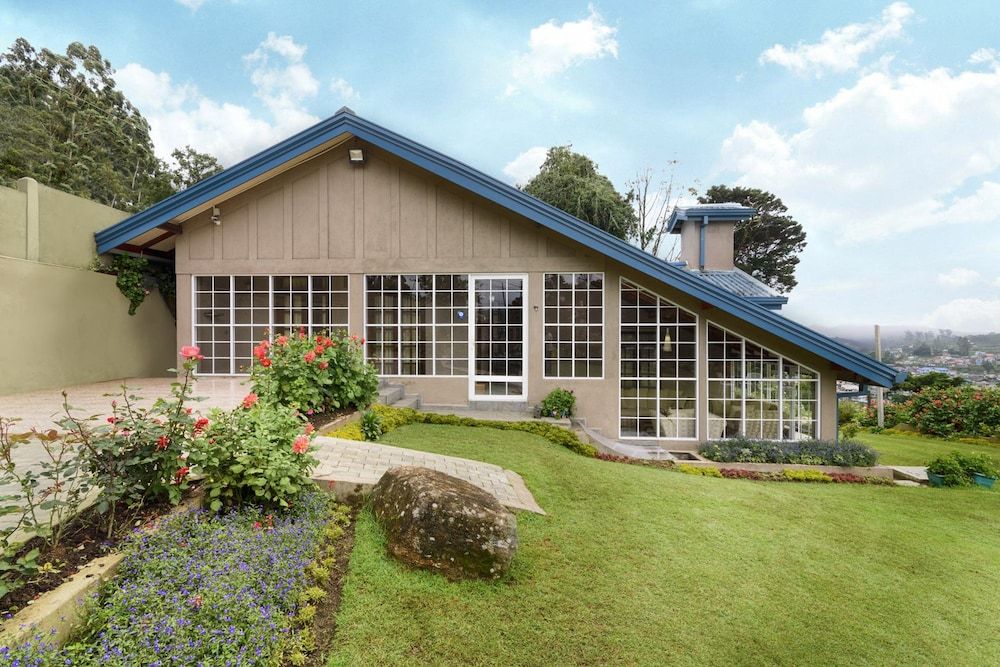 undefined Villa Lemon Court