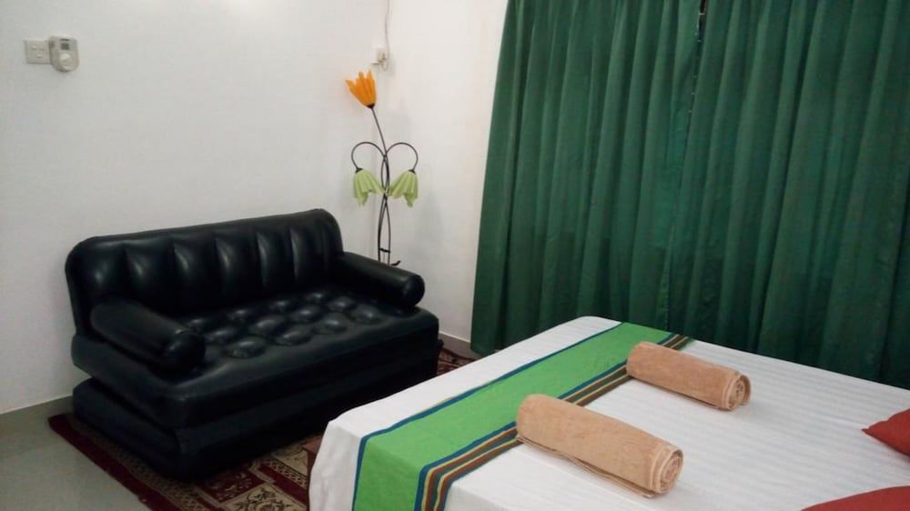 undefined Enrich Bungalow 8