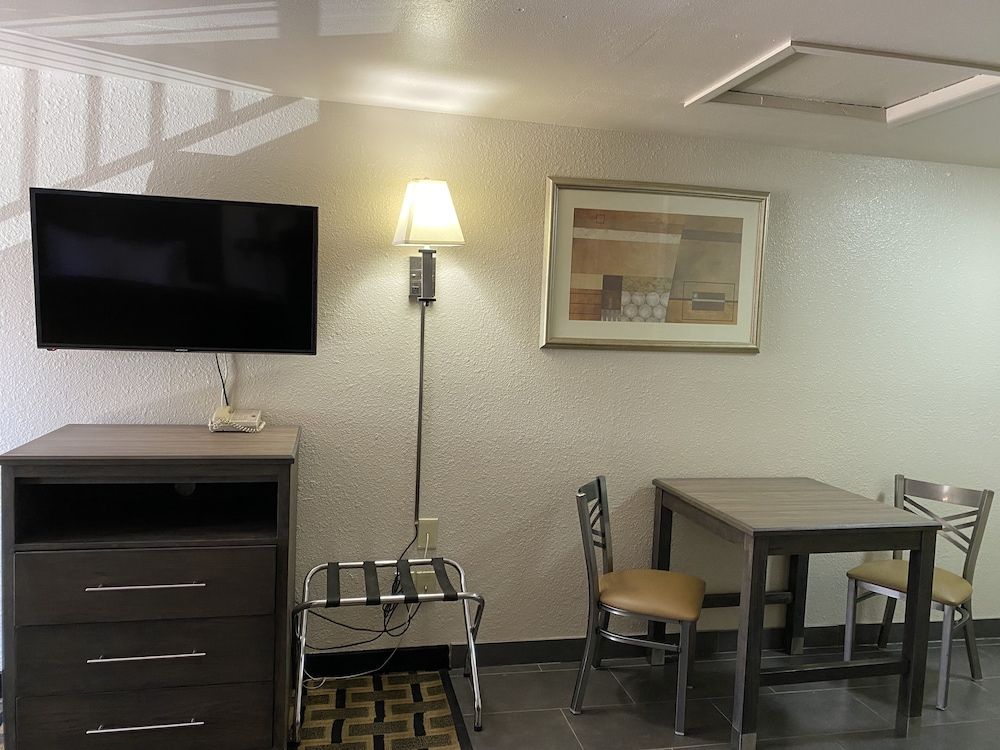 Motel In The Pines Standard Studio, 2 Queen Beds, Non Smoking 6