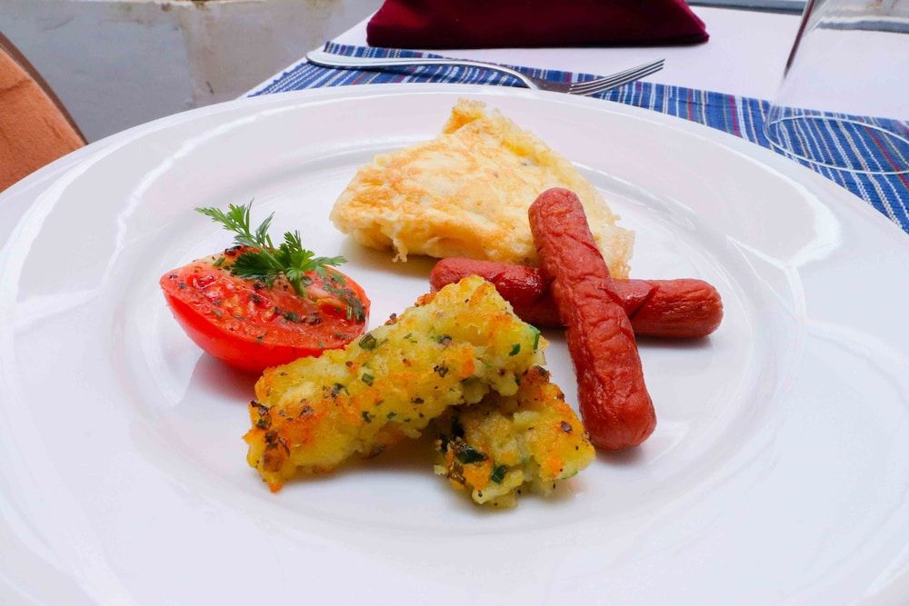 undefined Yoho Pello Lake Resort 6