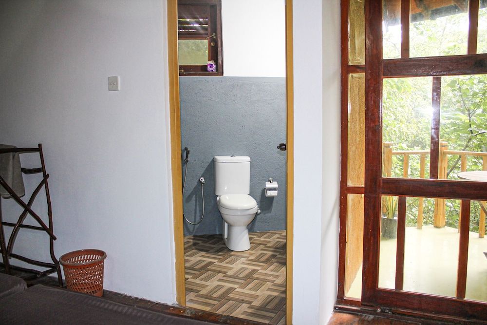 Seasons Four Standard Tree House, 1 Bedroom, Garden View, Garden Area 9