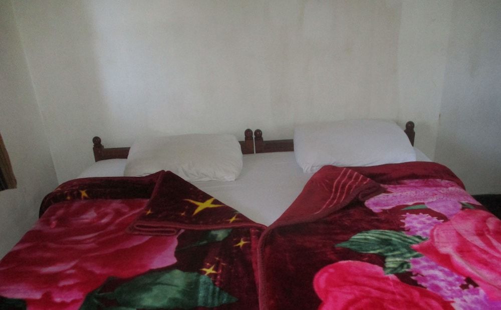 undefined Lake Crown Holiday Home 6