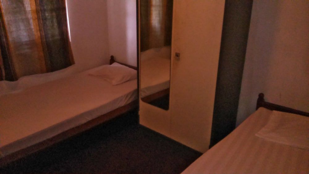 undefined Lake Crown Holiday Home 9