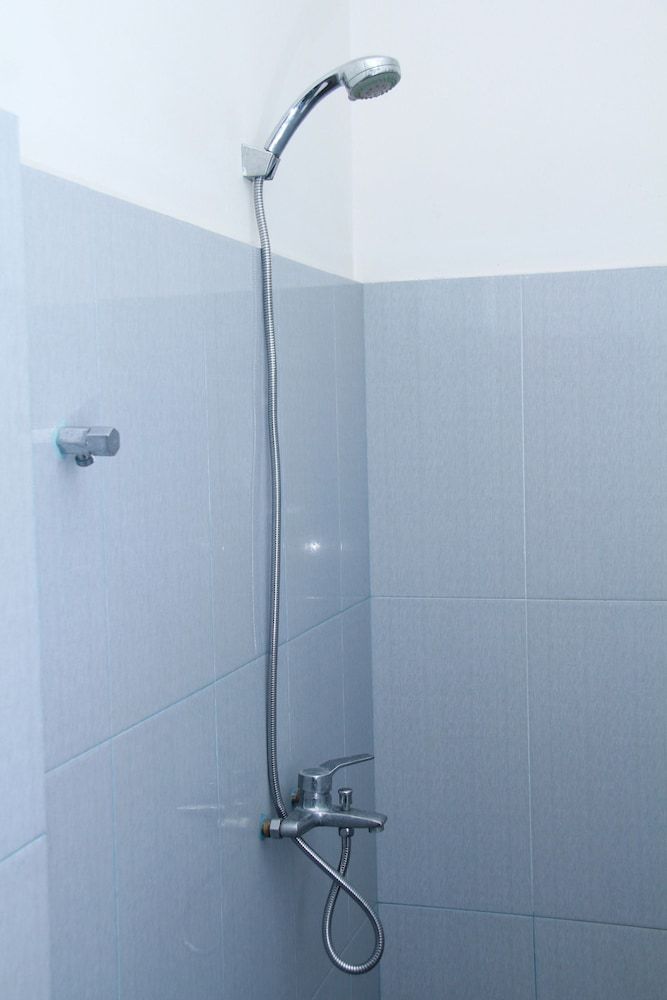 Anura Guest Inn Family Triple Room, 2 Bedrooms, Private Bathroom, Ground Floor 8