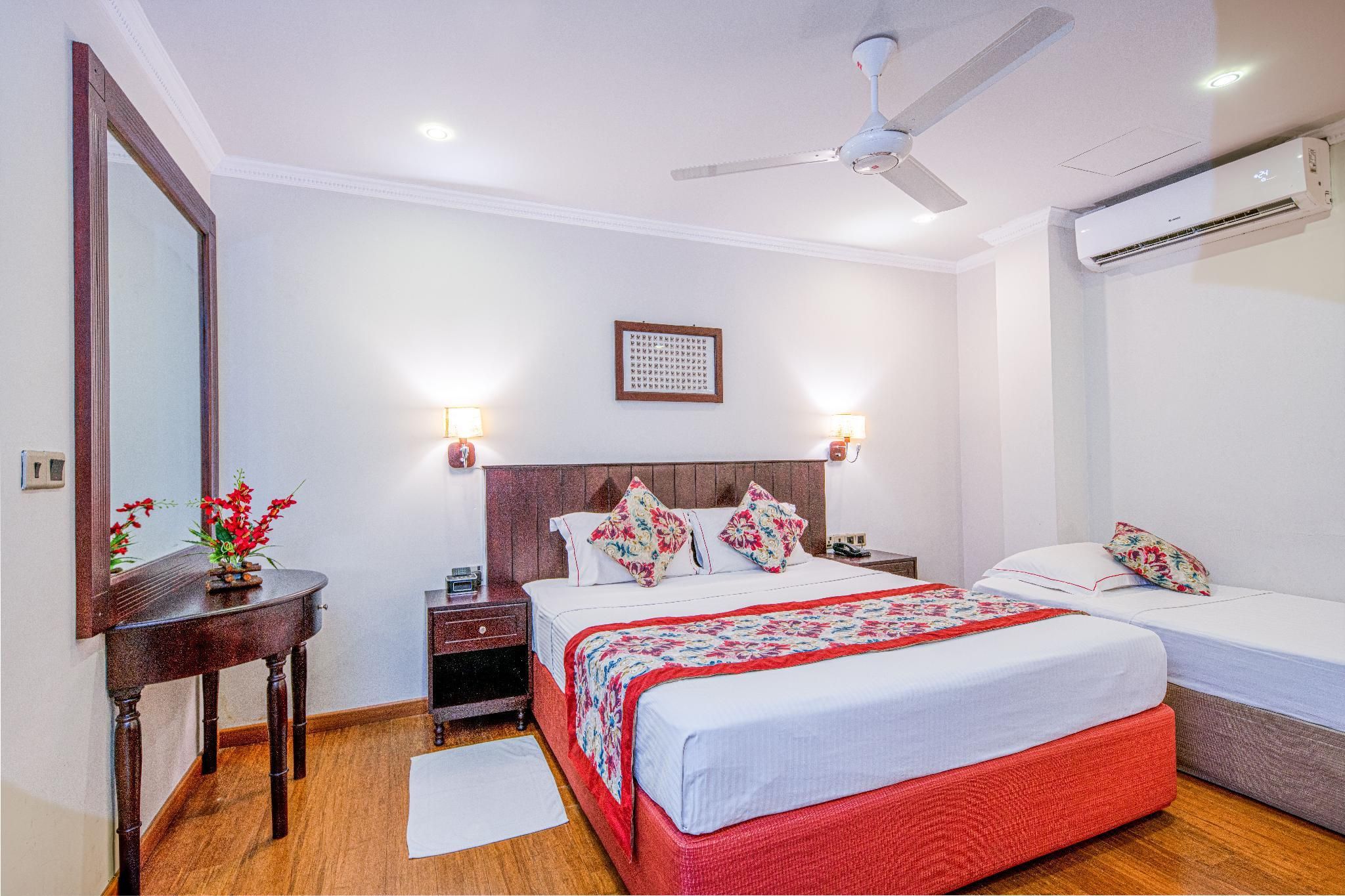 undefined Earl's Red Colombo 3