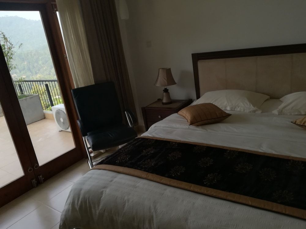 undefined Mandarin Hill Residence 5