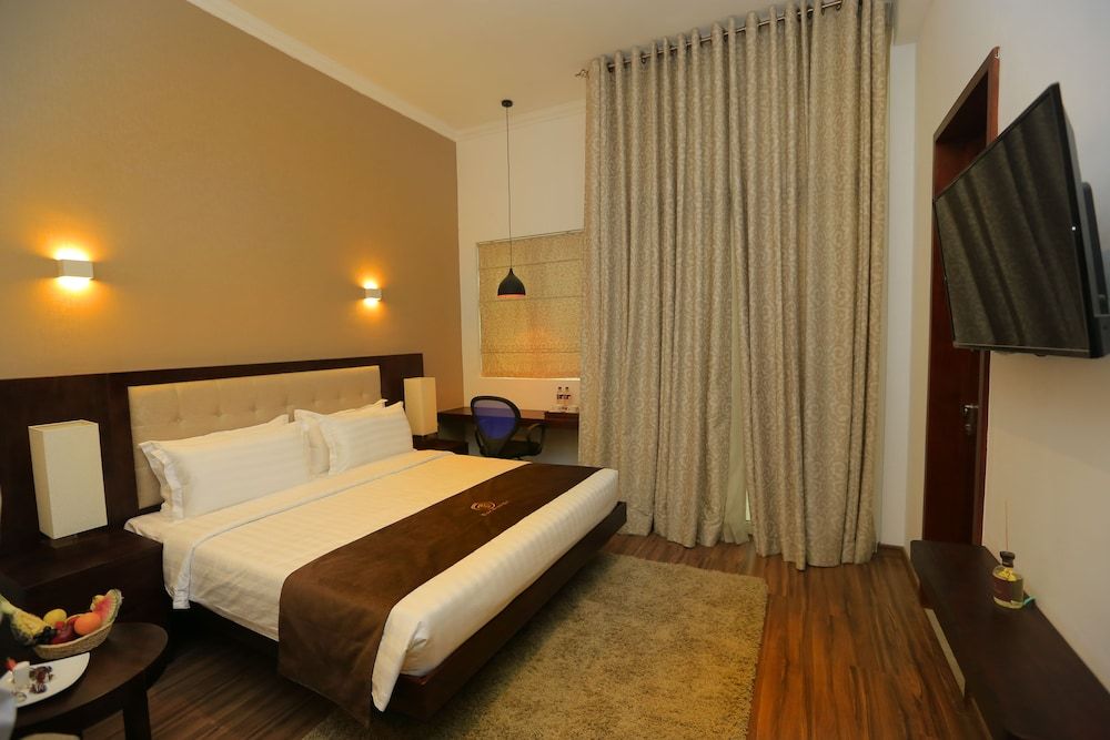 Ripon Grand Hill Standard Double Room, 1 King Bed, Garden Area 4