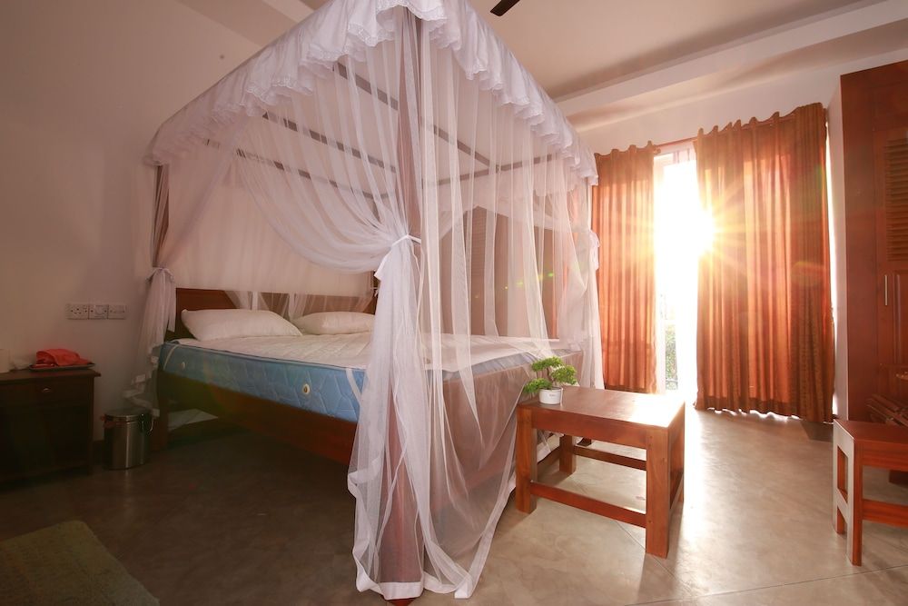 undefined Hikka Boutique 10