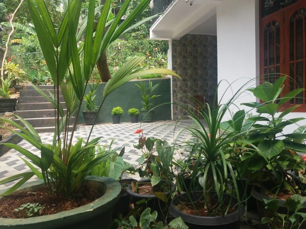 undefined Miracle Villa 6