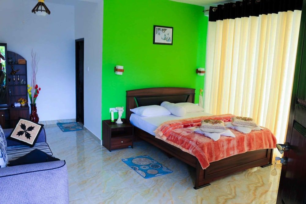 undefined Hill Forest Cottage 3