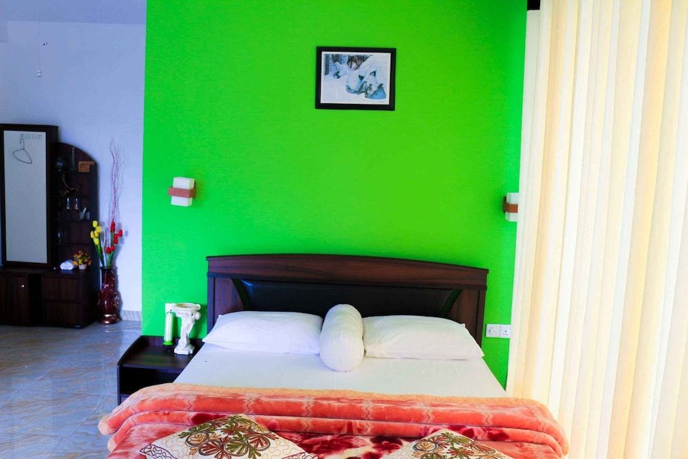 undefined Hill Forest Cottage 2