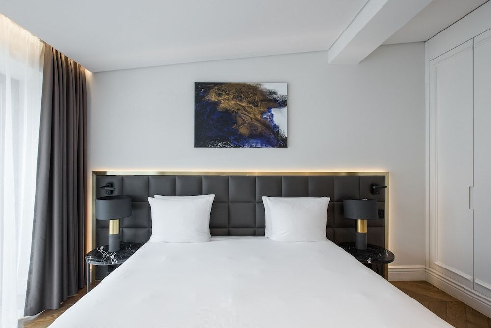 Hotel Pacai, a Member of Design Hotels Standard Room, 1 Queen Bed 8