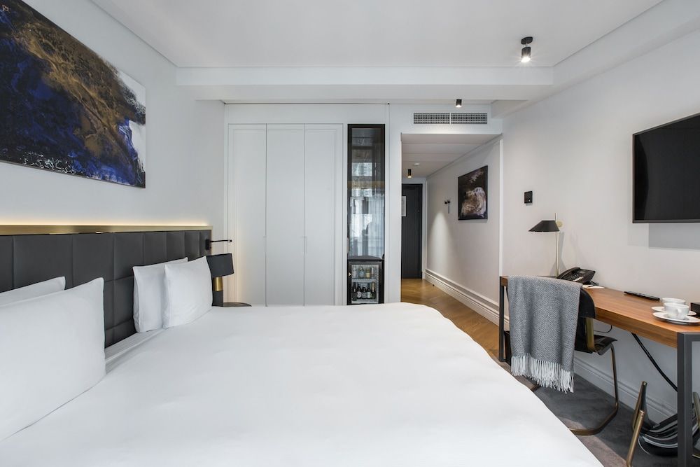 Hotel Pacai, a Member of Design Hotels Standard Room, 1 Queen Bed 6